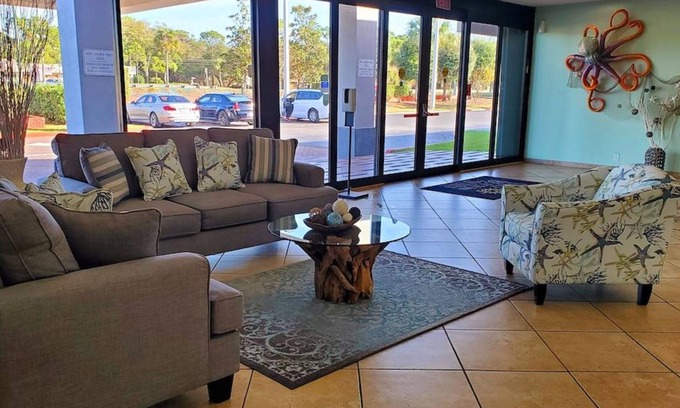 Vero Beach Hotel | Vero Beach Inn & Suites I-95