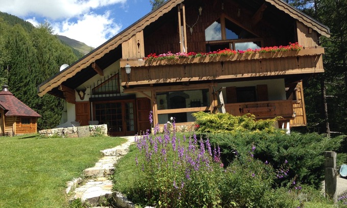 Abries Ski Chalet | Very beautiful, spacious, comfortable chalet well oriented, facing south with garden.