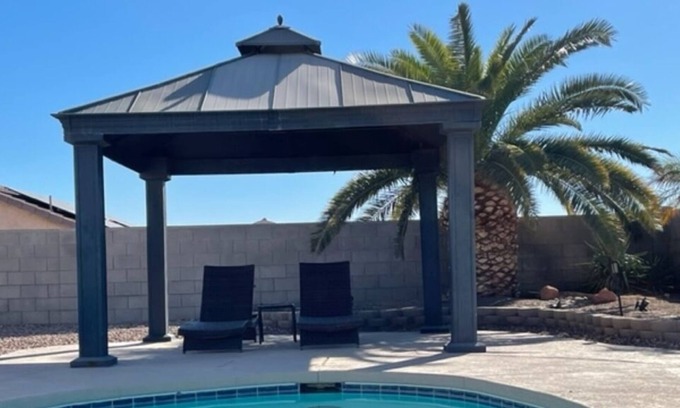 Bullhead City House | Very close to OHV trails. Quiet Pool home in Fort Mohave!