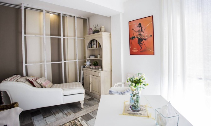 Mandelieu-la-Napoule Beach Apartment | Very nice 2-room apartment tastefully decorated at Résidences du Port