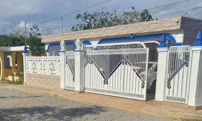 Santo Domingo House | Very peacefull place,15 minute from airport and the beach, supermarket 4 min