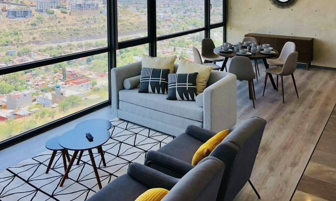 Queretaro Apartment | VH | Lujoso Apt + gym + piscina + wifi | Qro | 351