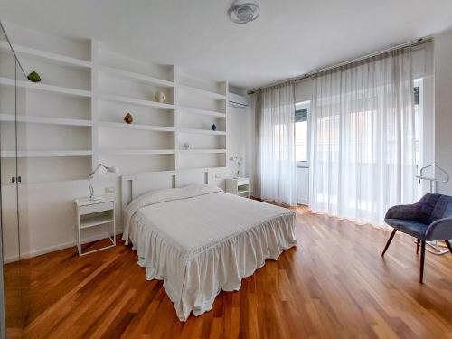 Bari City Centre Apartment | Via Sparano Deluxe - Apulian Experience