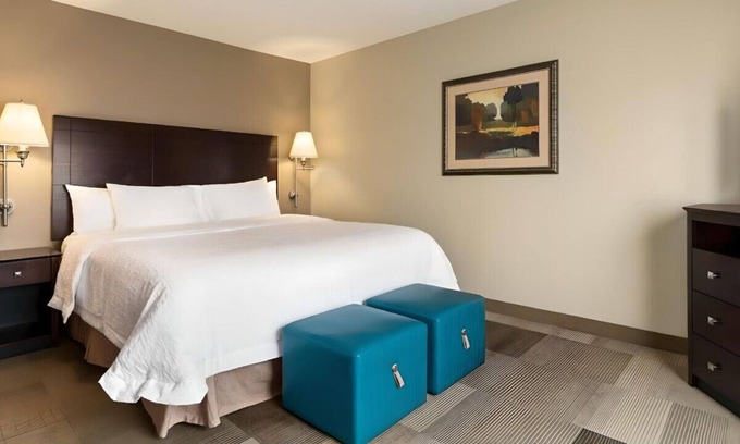 East Point House | Vibrant King Room near Camp Creek Marketplace!
