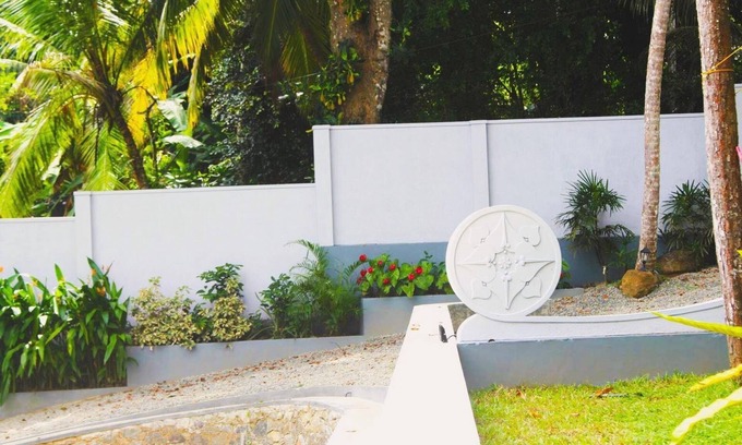 Unawatuna Villa | Vibrations Villas Presents 2 beautiful private villas with a swimming pool
