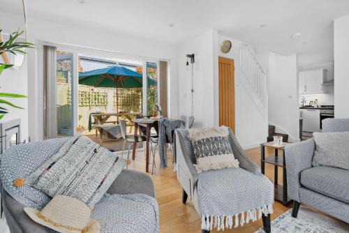 Woodbury House | Vickery's Cottage