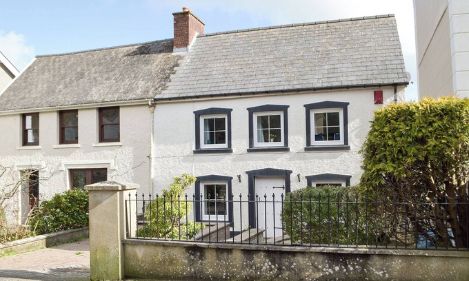 Llansteffan Cottage | Victoria House - UK13380