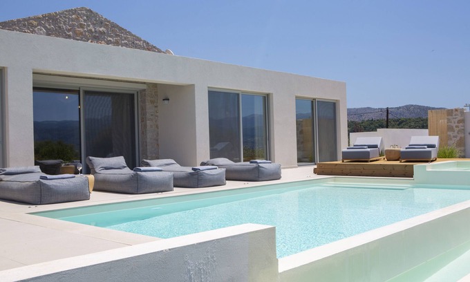 Lefkada Town Villa | VIENTO LUXURY VILLAS - Lefkada Sunset Villa, sea views near Lefkada town