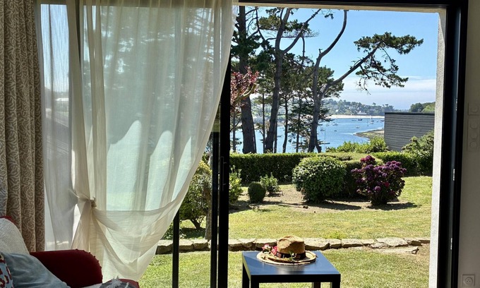 Lannilis House | View over the Aber - House for 8 - Large garden