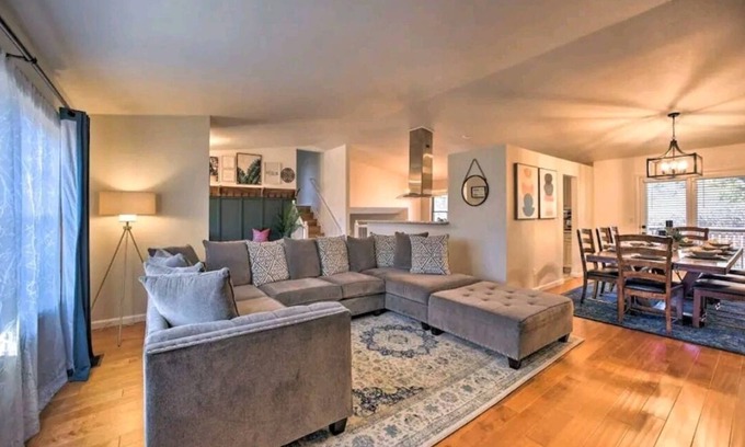 Gleneagle House | Viewhouse | Only 5 Minutes from USAFA