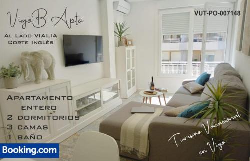 Vigo Apartment | VigoB Apto al lado Vialia - CorteInglés