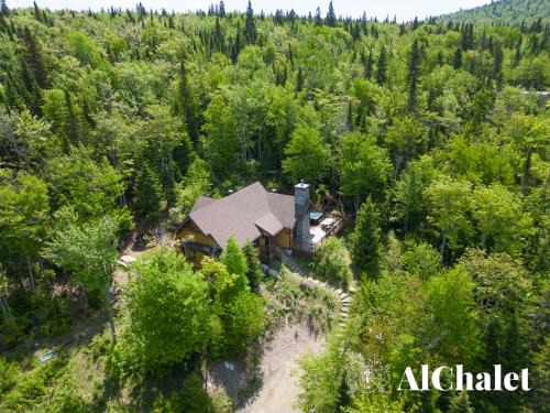 Petite-Riviere-Saint-Francois Ski Chalet | Villa Alpine - Alpin en Foret avec Spa