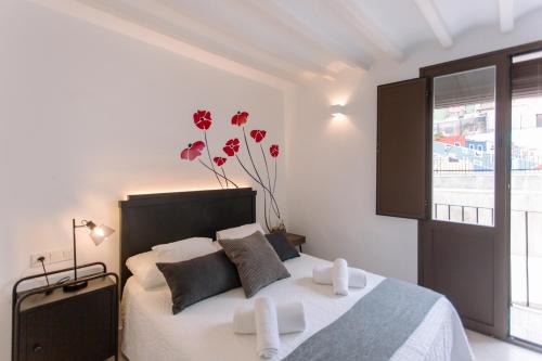 Old Town Apartment | VILASUITES Beach, Sand & Menta