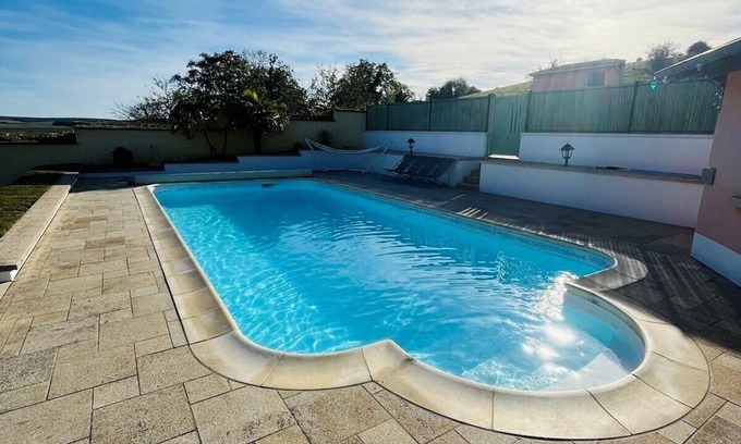 Cezy House | Villa à la Campagne Entièrement Équipée à 10 mn de Joigny