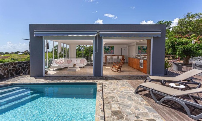 Sainte-Rose Villa | Villa élégante à Sainte-Rose avec piscine privée