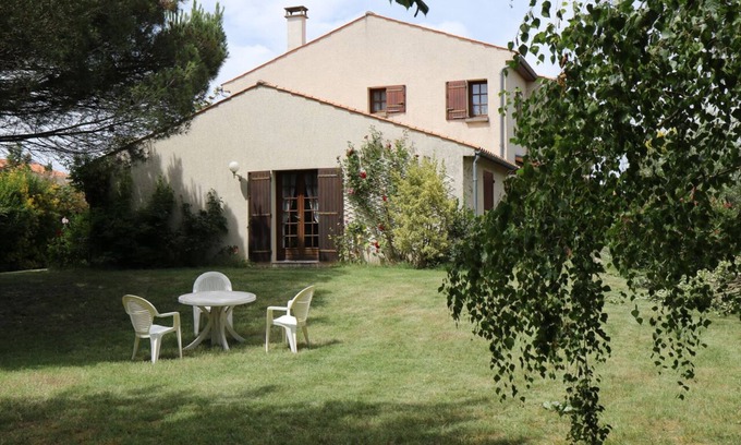 Meschers-sur-Gironde Villa | VILLA 160 M ° LIVING LAND AND WITH TREES OF 1500 M ° BEAUTIFUL BUILDING