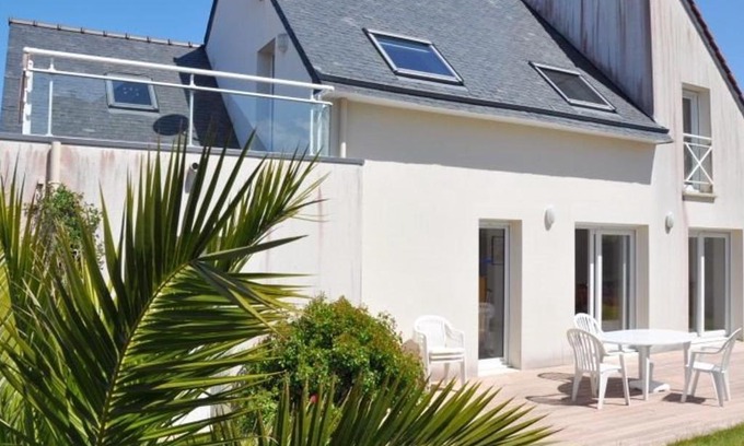 Tregastel House | Villa 3 étoiles avec terrasse, jardin clos et garage à 600m de la mer, Trégastel - FR-1-368-268