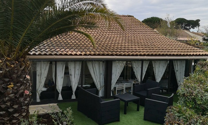 Vendres House | Villa 3 bedrooms in VALRAS - BEACH in private residence with swimming pools, beach