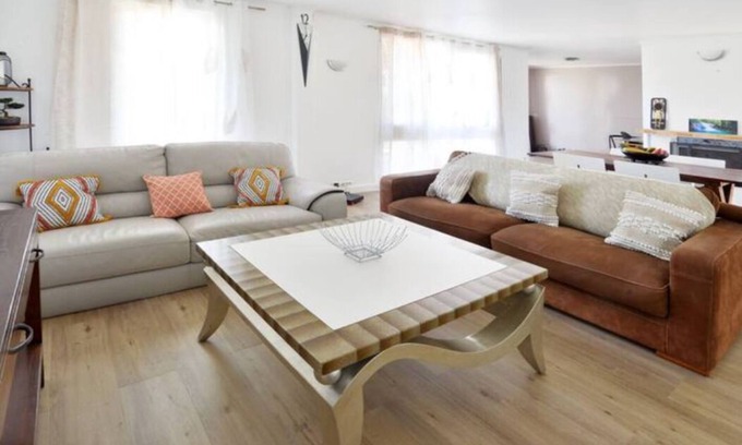 Ferolles-Attilly Villa | Villa 3 Chambres, Grand Jardin