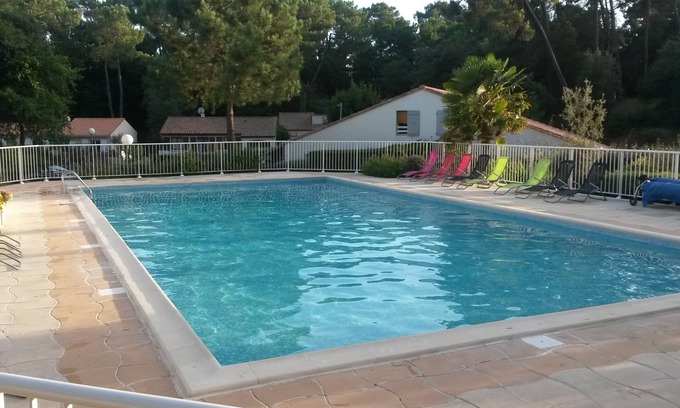 Les Mathes House | Villa 40 m2 in the heart of the pine forest in the center of La Palmyre