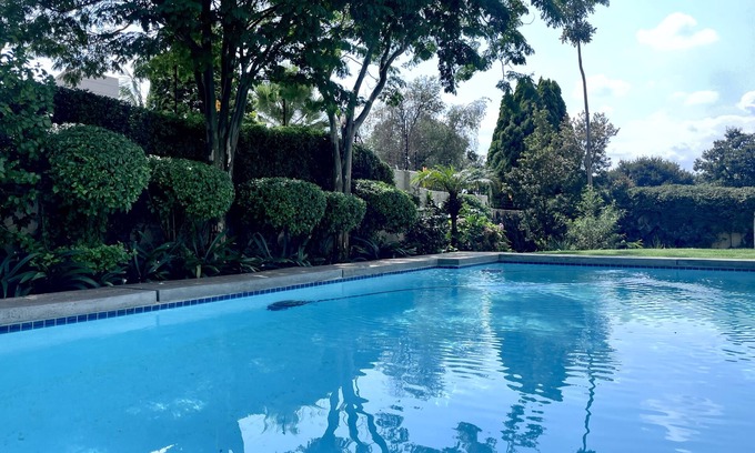 Greater Johannesburg Metropolitan Area Villa | Villa : 5 bedr