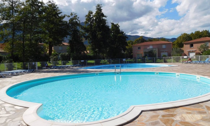 Santa-Maria-Poggio Villa | VILLA 6 BEDS IN RESIDENCE OF TOURISM 3 *