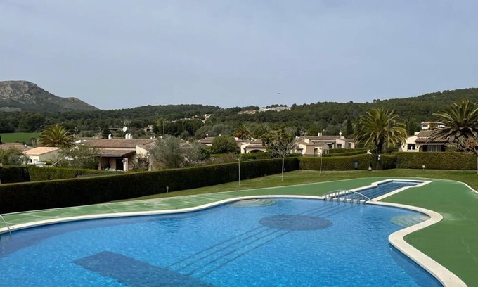 Torroella de Montgri House | Villa 7 Couchages, Avec Jardin, Piscine Commune, Proche de la Plage