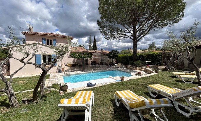 Brignoles House | Villa 8 Personnes Centre Var