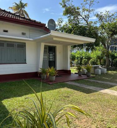 Dickwella House | Villa 95 Hiriketiya
