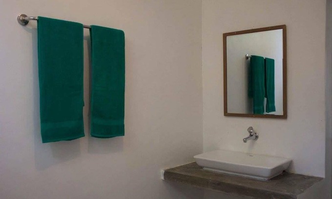 Weligama Villa | Villa Abaya-Weligama With Outdoor Pool for 6 People