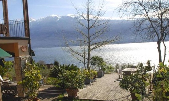 Gargnano Villa | Villa Agrumi with pool, garden and absolutely fantastic lake view
