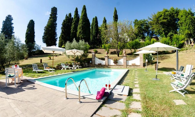Uzzano Villa | Villa al Borghetto