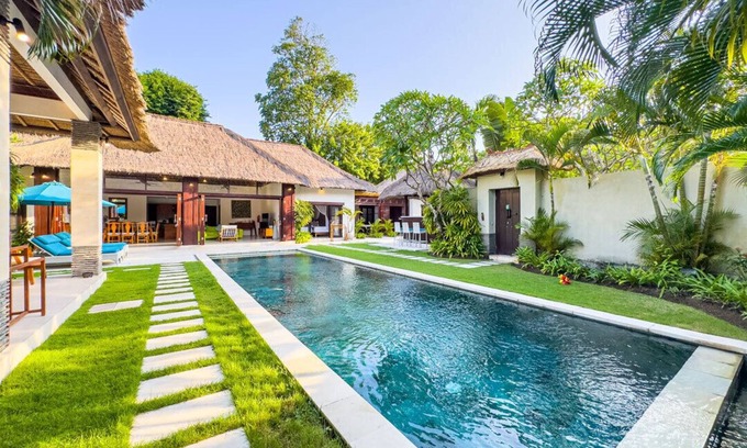 Dyanapura Villa | Villa Alore 6BR Pool Villa 7mnt walk to the beach