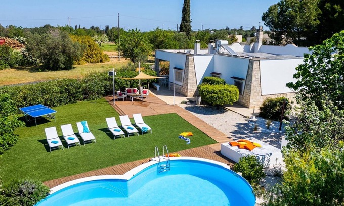 San Vito dei Normanni Villa | Villa Ambra by Villa Plus