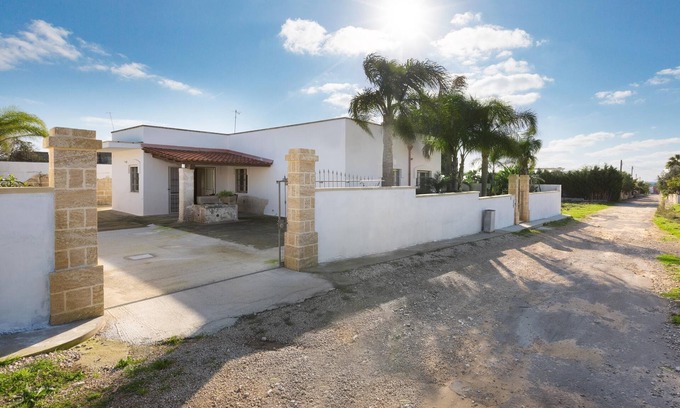 Torre Lapillo House | Villa Andrea House by BarbarHouse