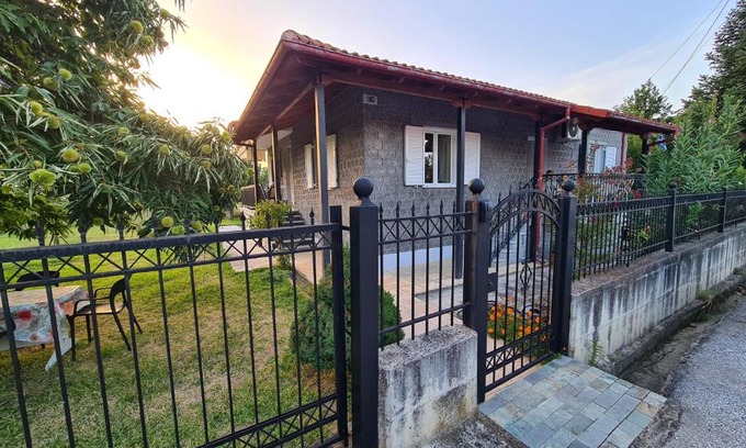 Mitropolis House | Villa Anna