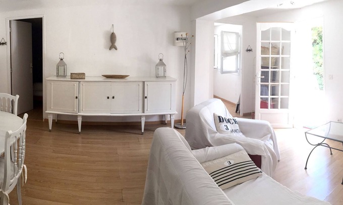 Saint-Pierre-la-Mer Apartment | VILLA APARTMENT SAINT PIERRE LA MER 2 STEPS FROM THE BEACH
