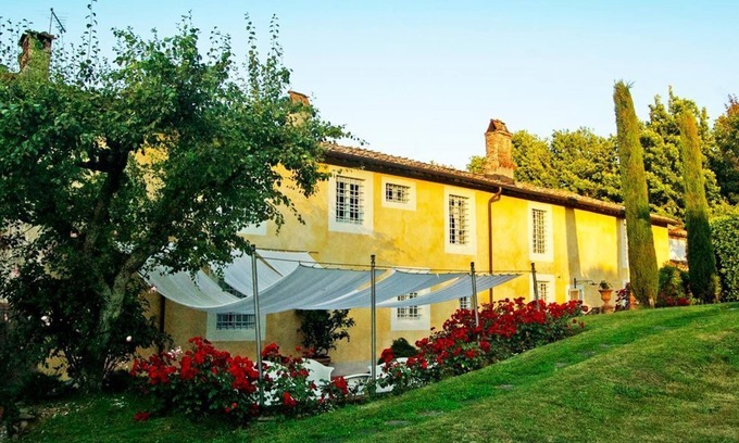 SantʼAndrea di Compito Villa | Villa Aquila - Six Bedroom Villa, Sleeps 12