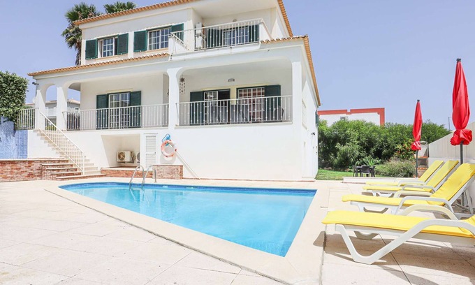 Monte Raposo Villa | Villa Ash - By Bedzy