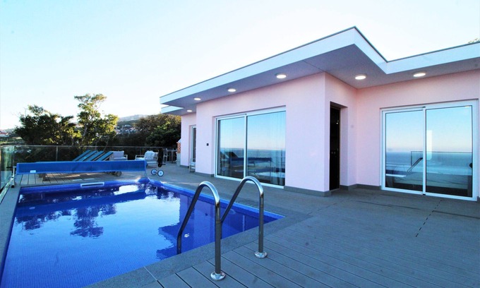 Santa Cruz Villa | Villa Azinhaga