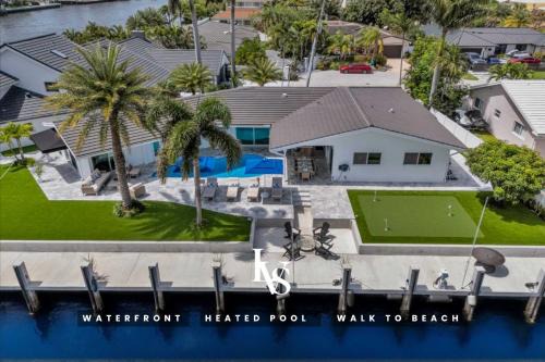 Bermuda Riviera House | Villa Azul Coastal Oasis 5 Min Walk to Beach and Waterfront