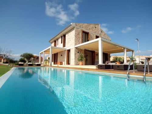 es Bacares Villa | Villa Barcares Gran for 10, pool, gym and close to beach