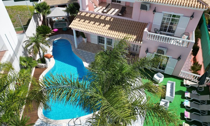 Armacao de Pera Villa | Villa Beach Palace Luxury 5 Bed Villa w/heated pool, Jacuzzi, 500m Beach AC