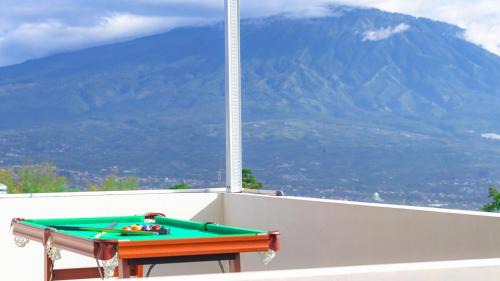 Oro Oro Ombo Villa | Villa Bhagyam with Private Pool and Rooftop