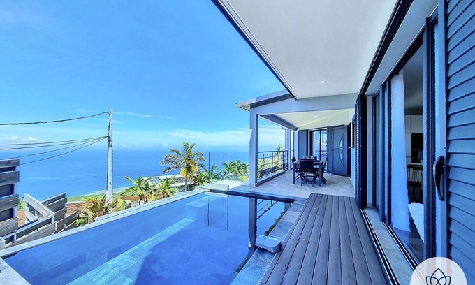 Saint-Leu Villa | Villa Bleu Camaïeu* – with swimming pool and sea view – Saint-Leu