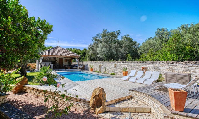 Bonifacio House | Villa Bonifacio with swimming pool