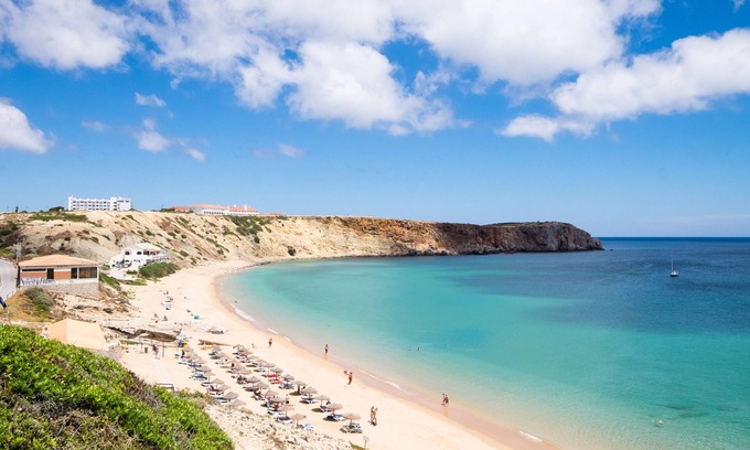 Sagres Villa | Villa Botelha with private garden and pool