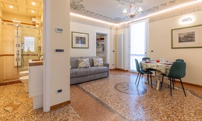 Saragozza-Porto Apartment | Villa Bottrigari BolognaRooms Apartment With Balcony