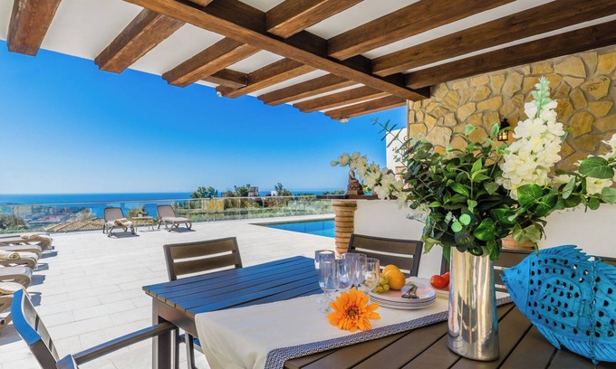 Salobrena Villa | Villa Buena Vista: Amazing villa with private heated pool and fantastic views