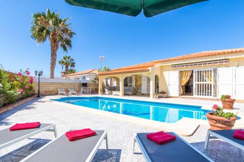 Callao Salvaje Villa | Villa Buganvilla Vistas